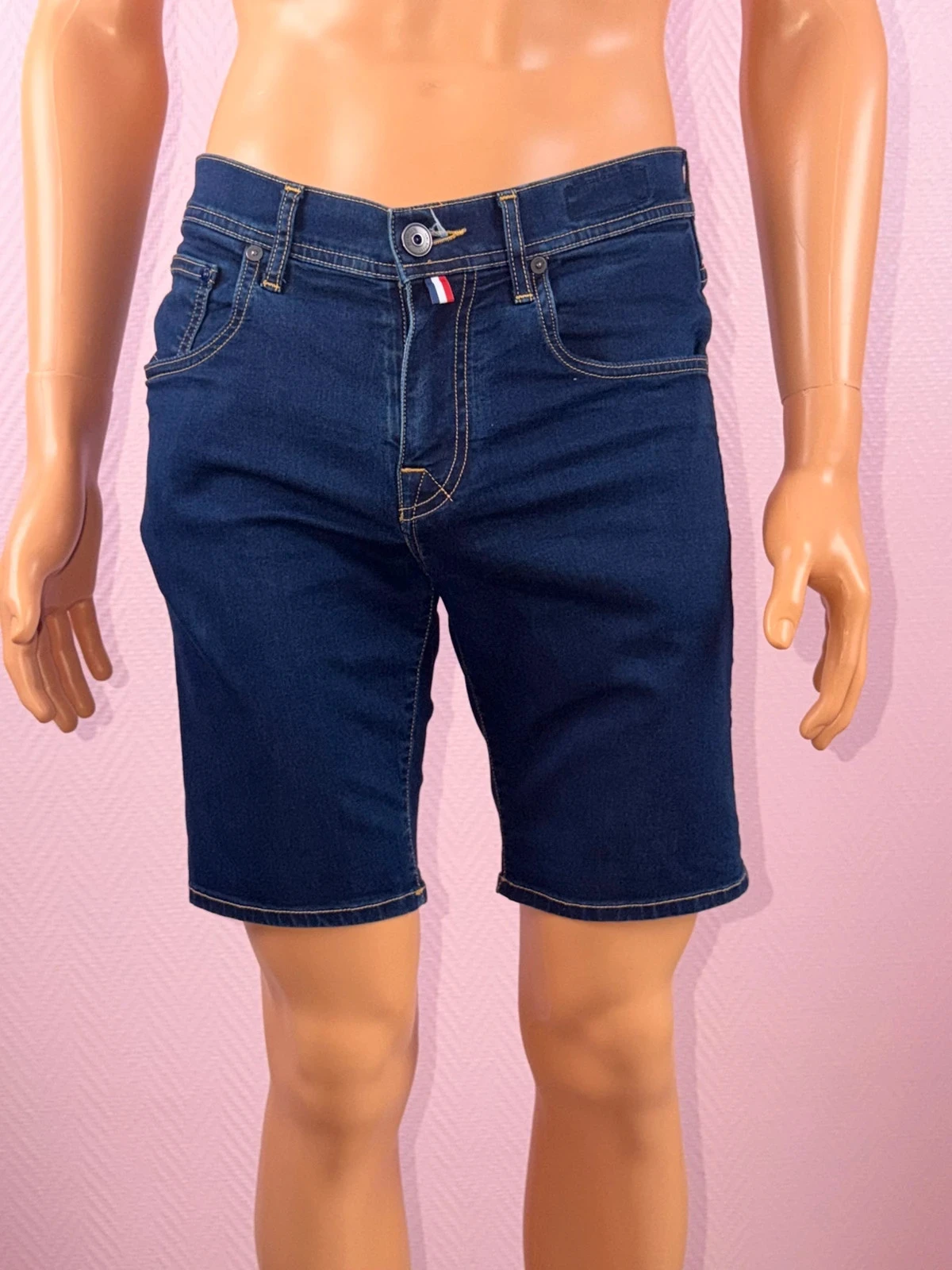 Short en jeans homme vilebrequin taille 30 peu mis